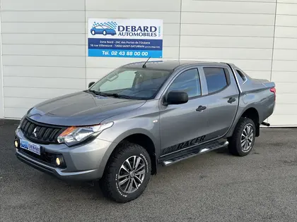 Mitsubishi L200 - 2.4 DI-D 154CH DOUBLE CAB INFORM CLIM - 26 900 €