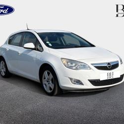 Opel Astra 1.7 CDTI110 FAP Enjoy Vitr&eacute;