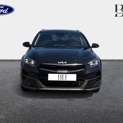 Kia XCee'd 1.6 GDi 105ch + Plug-In 60.5ch Black & White Edition DCT6 MY22 Vitr&eacute;