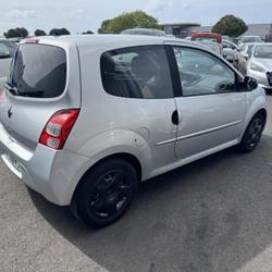 Renault Twingo 2 1.2 LEV 16v 75ch Night&Day BVR eco&sup2; Les Sables-d'Olonne