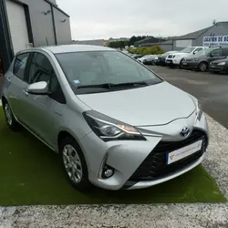 Toyota Yaris 100H FRANCE BUSINESS 5P Saint-Michel-Chef-Chef