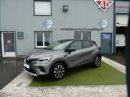 Renault Captur - 1.6 E-TECH FULL HYBRID 145CH EVOLUTION - 21 990 €