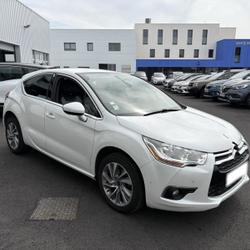DS DS4 1.6 e-HDi115 Airdream So Chic Les Sables-d'Olonne