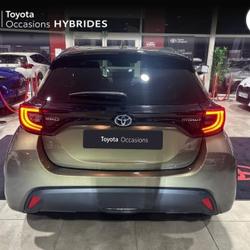 Toyota Yaris 116h Design 5p MY22 Lattes
