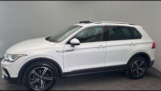 Volkswagen Tiguan  - photo 1