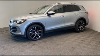 Volkswagen Tiguan  - photo 1