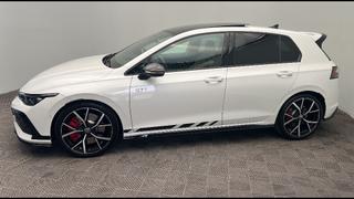 Volkswagen Golf 8  - photo 1