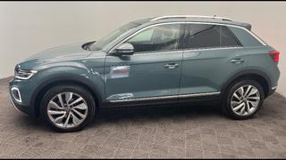 Volkswagen T-Roc  - photo 1
