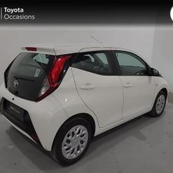 Toyota Aygo 1.0 VVT-i 72ch x-play 5p MY21 S&egrave;te