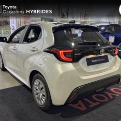 Toyota Yaris 116h Dynamic Business 5p + Programme Beyond Zero Academy MY22 Lattes