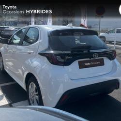 Toyota Yaris 116h Dynamic Business + Programme Beyond Zero Academy 5p MC24 Le Cr&egrave;s