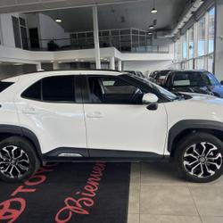 Toyota Yaris Cross 116h Design AWD Pack Cargo Lattes