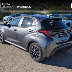 Toyota Yaris 116h Design 5p MY22 Lattes