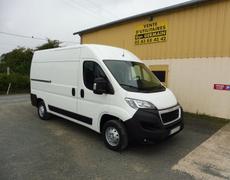 Peugeot Boxer - 330 L2H2 2.2 BLUEHDI S&S 120CH ASPHALT - 21 240 €