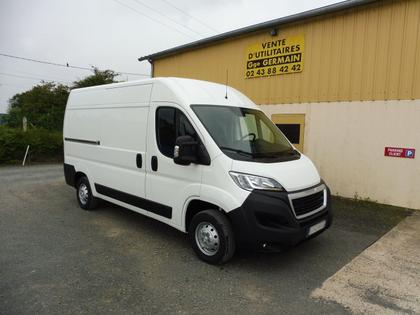 Peugeot Boxer - 330 L2H2 2.2 BLUEHDI S&S 120CH ASPHALT - 21 240 €