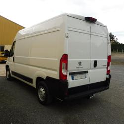 Peugeot Boxer 330 L2H2 2.2 BLUEHDI S&S 120CH ASPHALT Jou&eacute;-en-Charnie