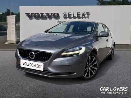 Volvo V40 - V40 D2 AdBlue 120 ch Signature Edition - 17 900 €