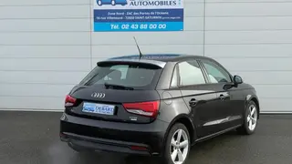 Audi A1 Sportback  - photo 1