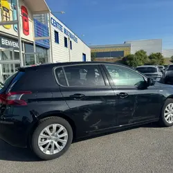 Peugeot 308 II Phase 2 1.2 PURETECH 130CH STYLE DISTRIBUTION NEUVE occasion - Champniers - photo 3/25