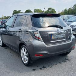 Toyota Yaris HSD 100H STYLE 5P Colomby