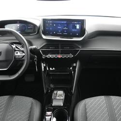 Peugeot 208 Hybrid 110 e-DCS6 s&eacute;rie sp&eacute;ciale ENVY Montendre