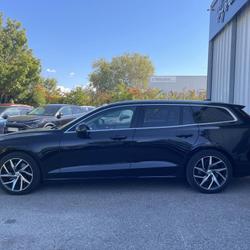 Volvo V60 T5 250CH MOMENTUM - ATTELAGE - CAMERA - CARPLAY Saint-Cannat