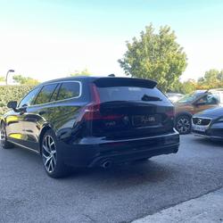 Volvo V60 T5 250CH MOMENTUM - ATTELAGE - CAMERA - CARPLAY Saint-Cannat