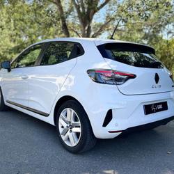 Renault Clio 5 V 145 E-Tech Hybride - BVA Techno - CARPLAY Saint-Cannat