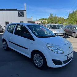 Renault Twingo 2 1.2 LEV 16V 75CH AUTHENTIQUE Nantes