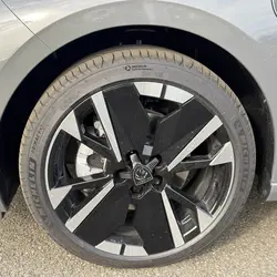 Peugeot 308 III Phase 1 1.5 BLUEHDI 130CH SS GT EXCLUSIVE EAT8 Saint-Saturnin