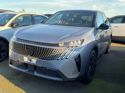 Peugeot 3008 - 1.2 HYBRID 145CH GT E-DCS6 - 32 990 €