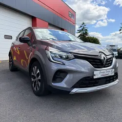 Renault Captur 1.6 E-TECH HYBRIDE 145CH EVOLUTION Divatte-sur-Loire