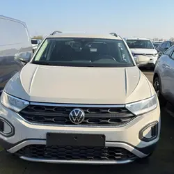 Volkswagen T-Roc 1.5 TSI EVO2 150CH LIFE PLUS DSG7 M&eacute;rignac