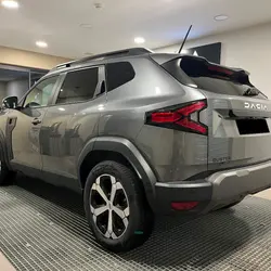 Dacia Duster 1.6 HYBRID 140 JOURNEY 4X2 - PACK HIVER+ROUE SECOURS Montaigu-Vend&eacute;e