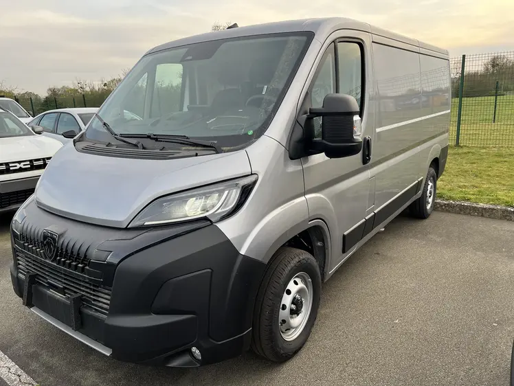 Peugeot Boxer  - 26 990 €