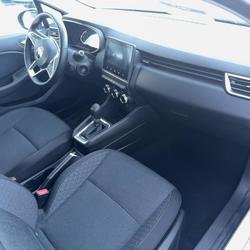 Renault Clio 5 Business E-Tech hybride 140 -21N Ploun&eacute;vez-Quintin
