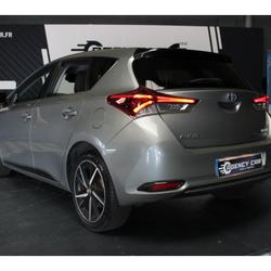 Toyota Auris Hybride 136h Collection entretient Toyota ! Villeneuve-d'Ascq