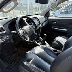 Mitsubishi L200 2.2 DI-D 150ch Club Cab Instyle Navy MY 2022 Auch