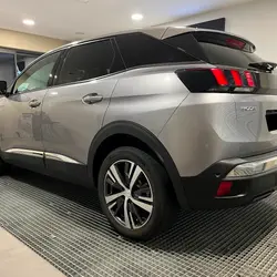 Peugeot 3008 1.5 BLUEHDI 130 S&S ALLURE PACK EAT8 - ATTELAGE Montaigu-Vend&eacute;e