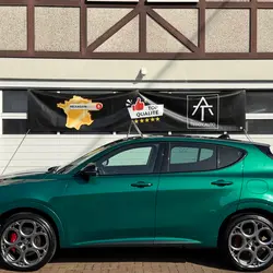 Alfa Romeo Tonale 1.3 PHEV 280 TRIBUTO ITALIANO AT6 E-Q4 Montaigu-Vend&eacute;e