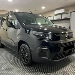 Citroen Berlingo TAILLE M - 1.5 BLUEHDI 130 S&S MAX EAT8 - 5 PL - SANS MALUS Montaigu-Vend&eacute;e