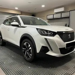 Peugeot 2008 1.5 BLUEHDI 100 ALLURE Montaigu-Vend&eacute;e