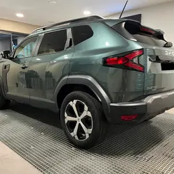 Dacia Duster 1.6 HYBRID 140 JOURNEY 4X2 - PACK HIVER+ROUE SECOURS Montaigu-Vend&eacute;e