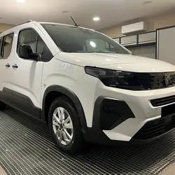 Peugeot Rifter TAILLE XL - 1.5 BLUEHDI 130 S&S ALLURE N1 - 5 PL - SANS MALUS Montaigu-Vend&eacute;e