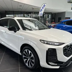 Audi Q3 1.5 TFSI 150CH HYBRIDE S LINE S TRONIC 7 occasion - M&eacute;rignac - photo 2/33