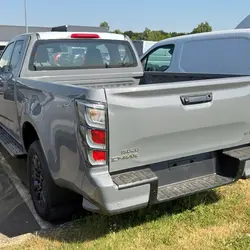 Isuzu DMax 2.2 DDI 164CH NITRO SPORT SPACE A/T Saint-Saturnin