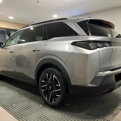 Peugeot 5008 HYBRID 145 ALLURE E-DCS6 Montaigu-Vend&eacute;e