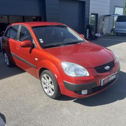Kia Rio 1.5 CRDI 110 UEFA EURO-2008/MOTEUR A CHAINE/ CARTE GRISE OFFERTE Quimper