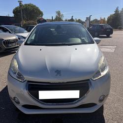 Peugeot 208 1.6 VTi 120 CV  F&eacute;line CUIR TOIT PANO  ENCEINTE JBL GARANTIE 12 MOIS Gaillac