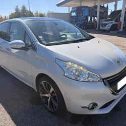 Peugeot 208 1.6 VTi 120 CV  F&eacute;line CUIR TOIT PANO  ENCEINTE JBL GARANTIE 12 MOIS Gaillac
